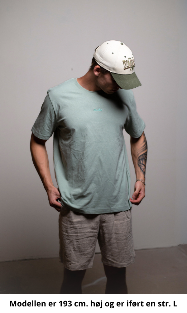 Recycled box fit t-shirt, embroidered logo | Iceberg green