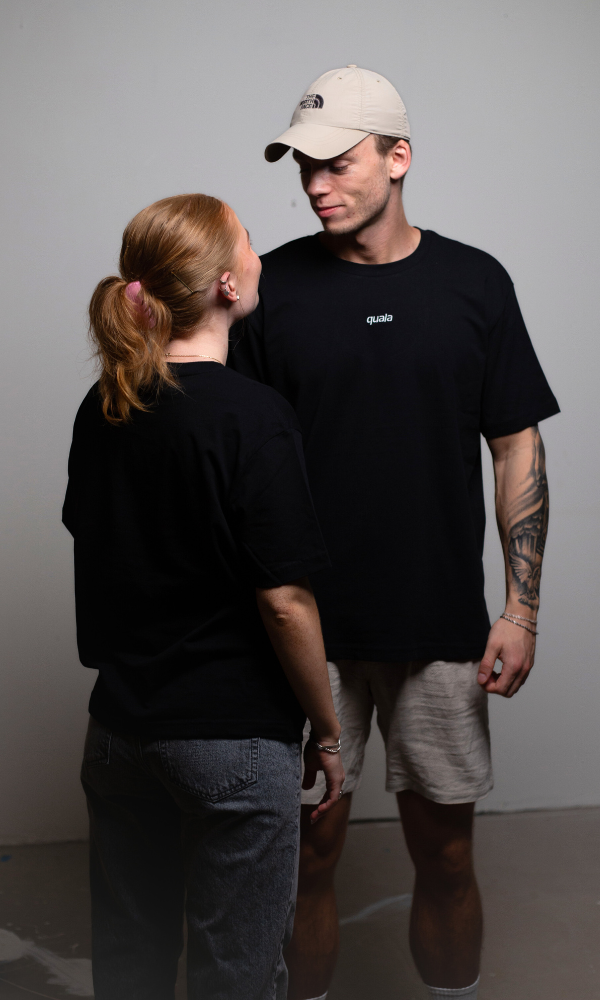 Recycled box fit t-shirt, embroidered logo | Black